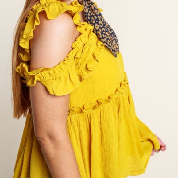 NWT Yellow/Gold Ruffled top - Picture 2 of 5